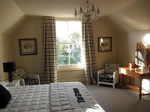 The Grange Motel Christchurch 4*,